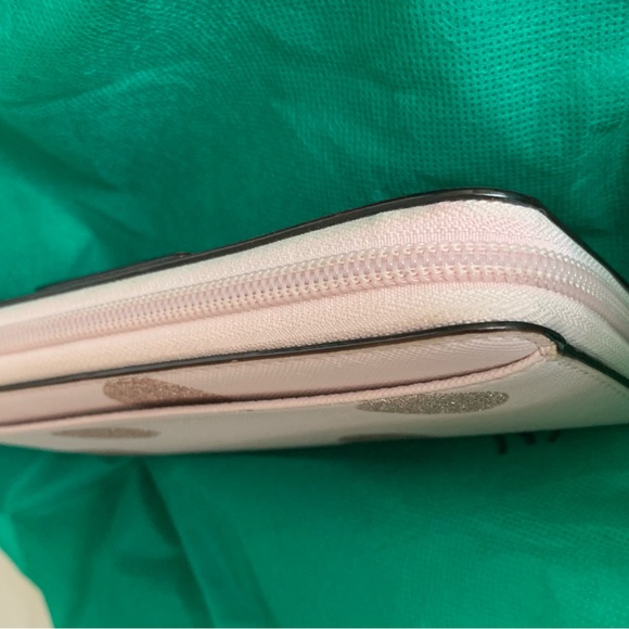 Kate Spade light pink wallet - Picture 5 of 12